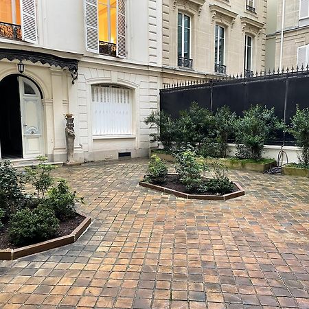 Appartamento Magnifique Studio Champs-Elysee Parigi Esterno foto